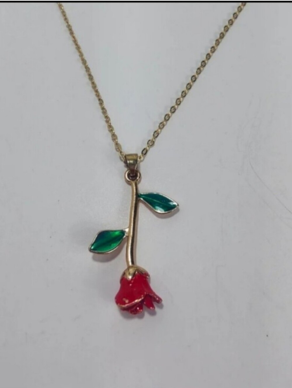 Vintage Gold Tone Rose Pendant Necklace 18” Red Enamel Flower Green Leaves